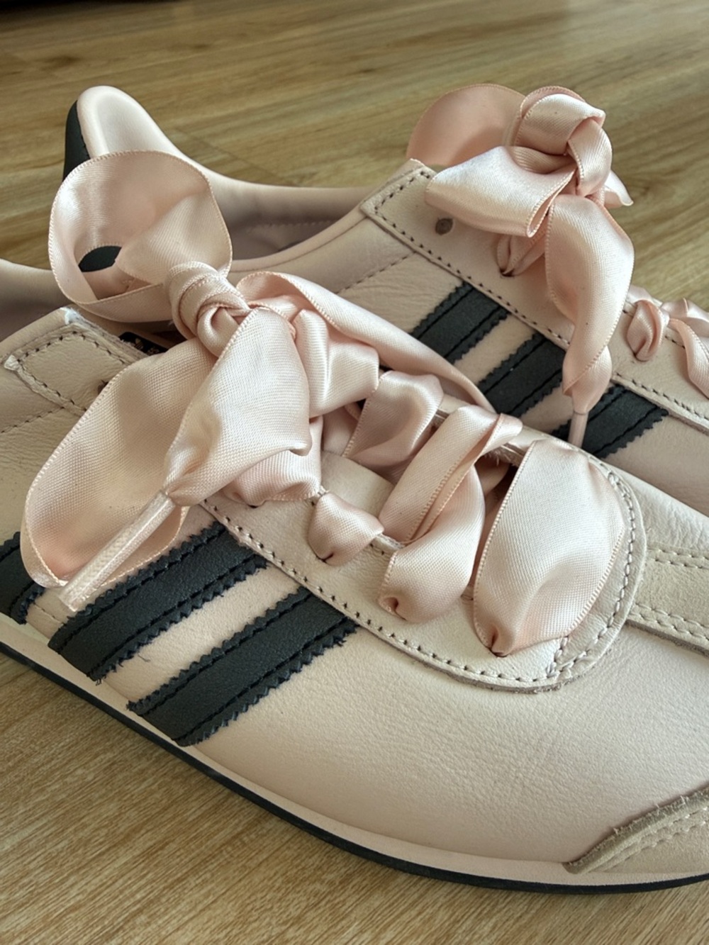Adidas Pink Samba OG "Ribbon Laces” - Picture 3 of 5